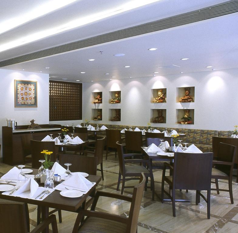 Radisson Jass Hotel, ขชุราโห ภายนอก รูปภาพ