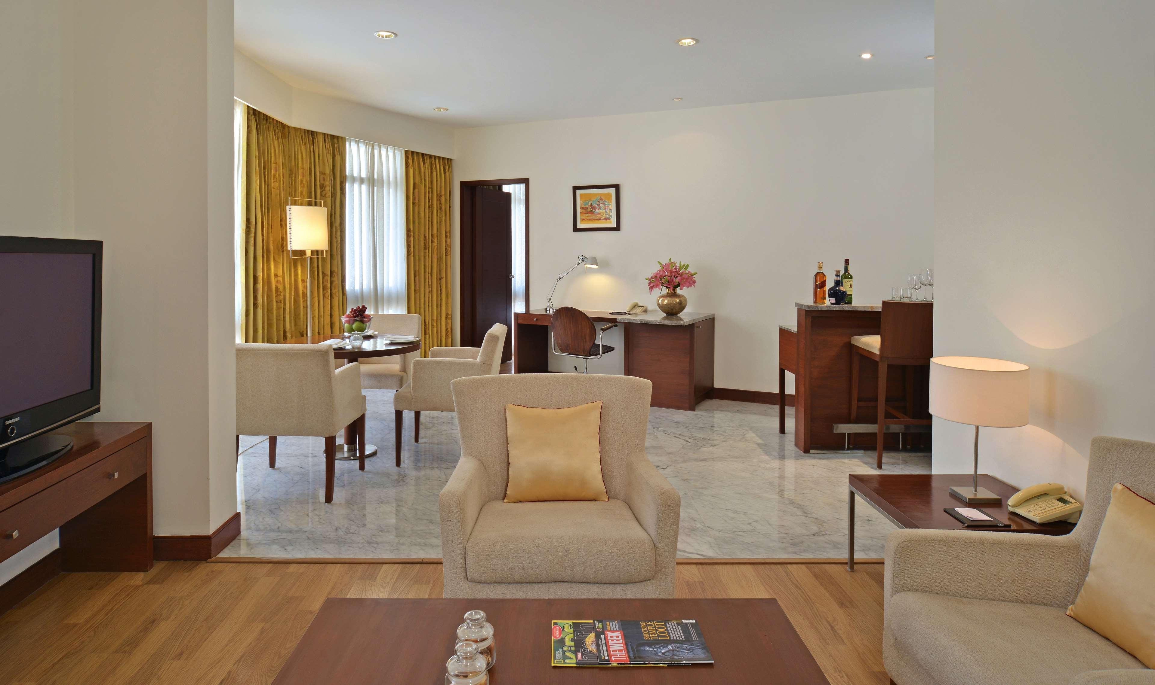 Radisson Jass Hotel, ขชุราโห ภายนอก รูปภาพ