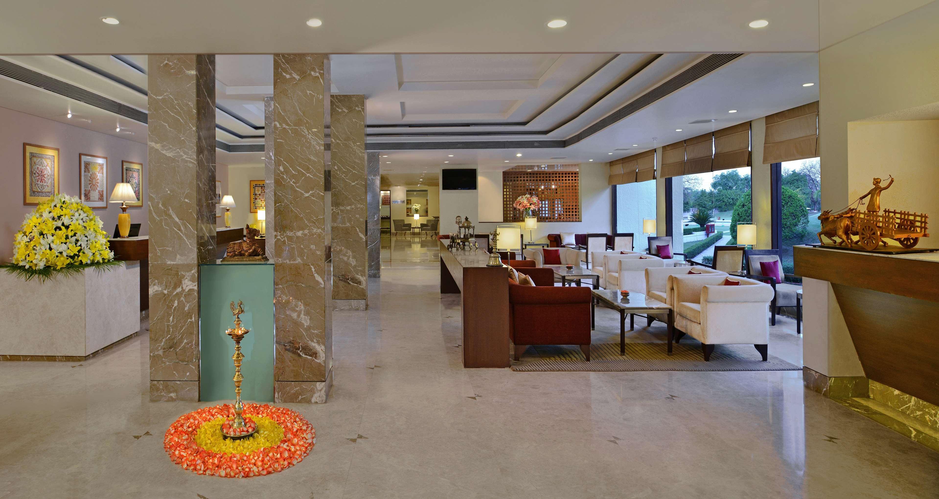 Radisson Jass Hotel, ขชุราโห ภายนอก รูปภาพ