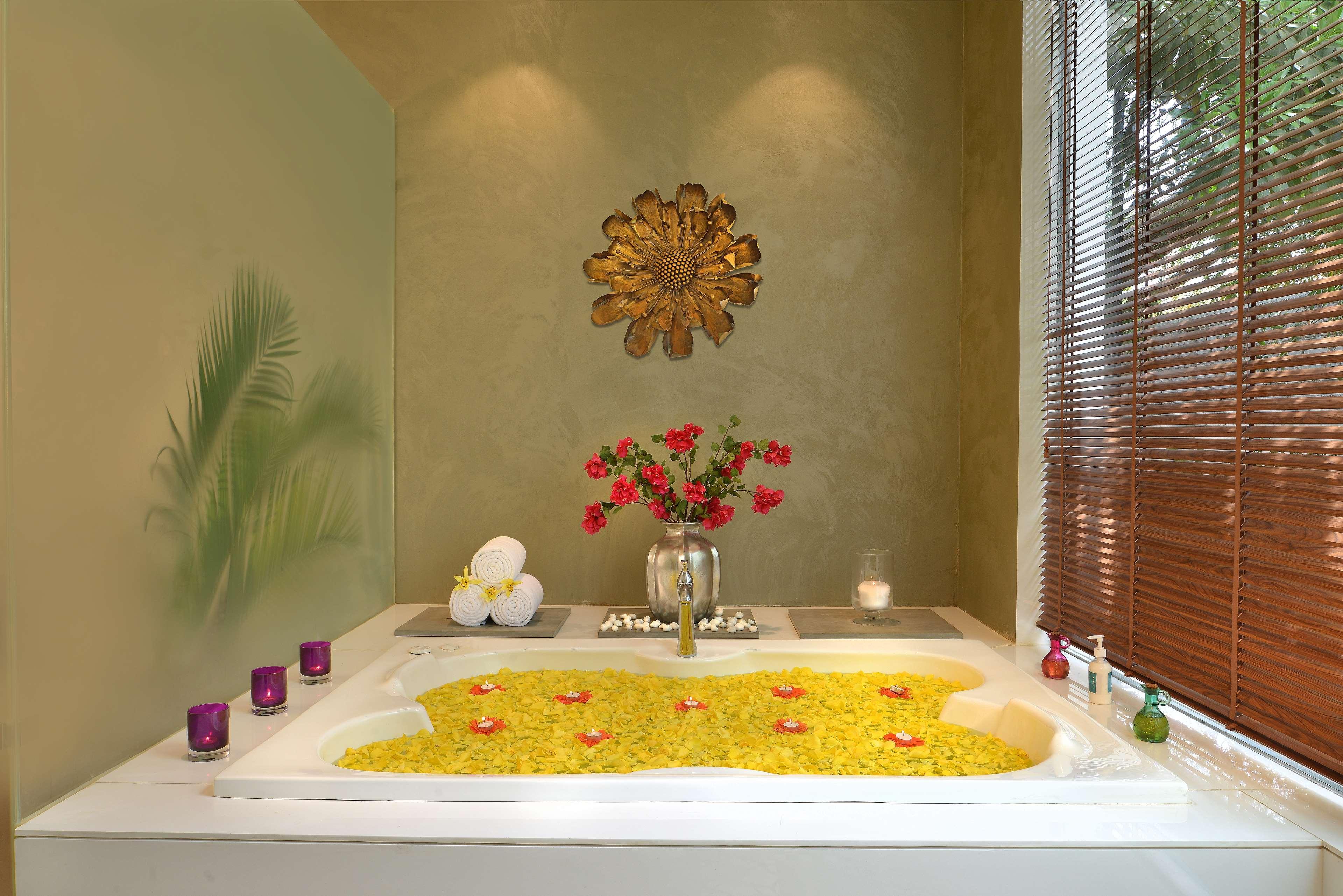 Radisson Jass Hotel, ขชุราโห ภายนอก รูปภาพ