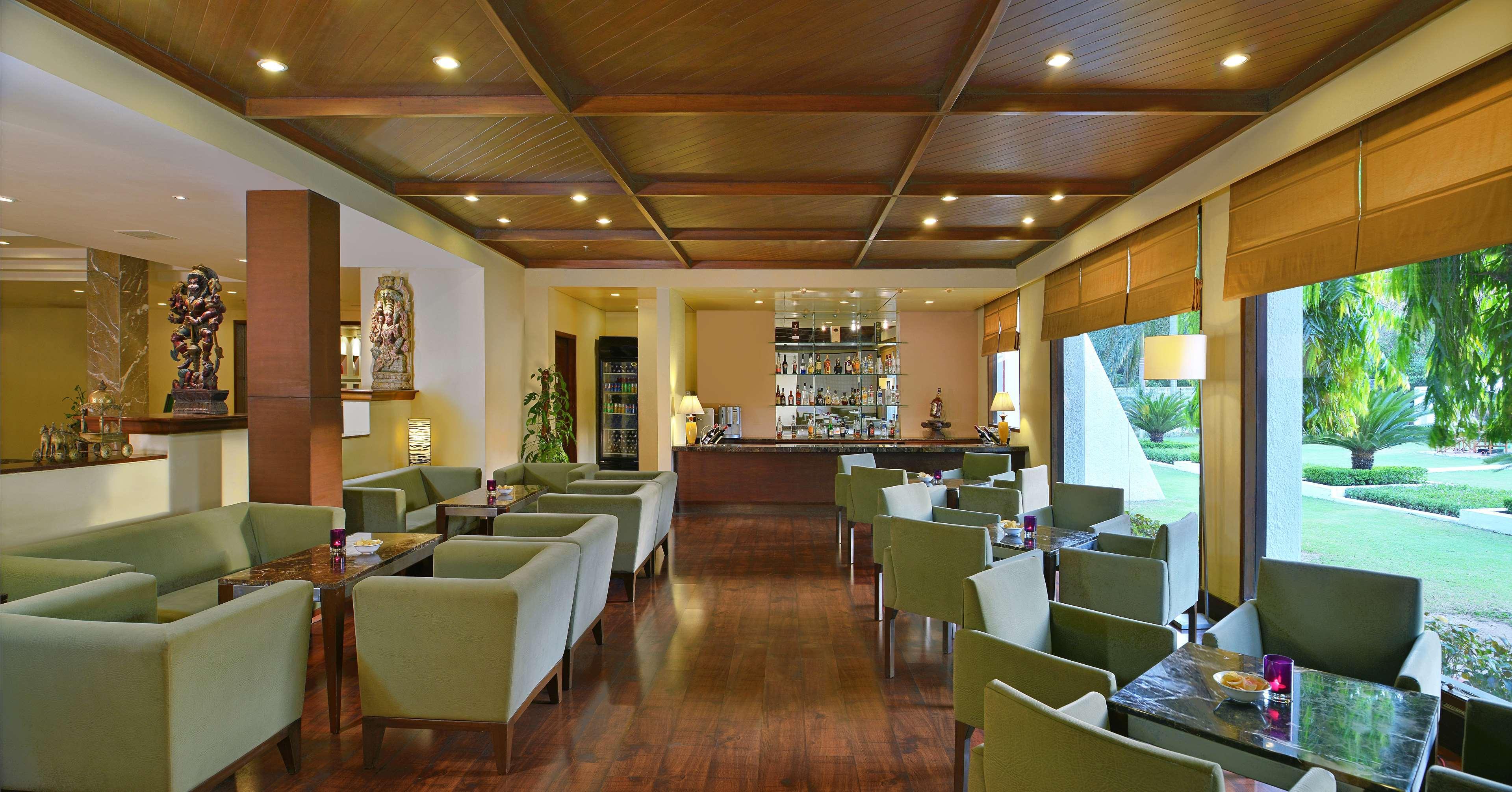 Radisson Jass Hotel, ขชุราโห ภายนอก รูปภาพ
